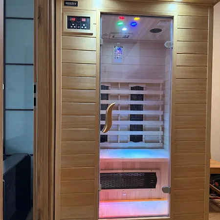 - Przy Plazy Z Sauna